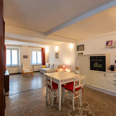 Appartamento Acquario A 5 Min - Jacuzzi E Vista Sui Vicoli Genova Esterno foto