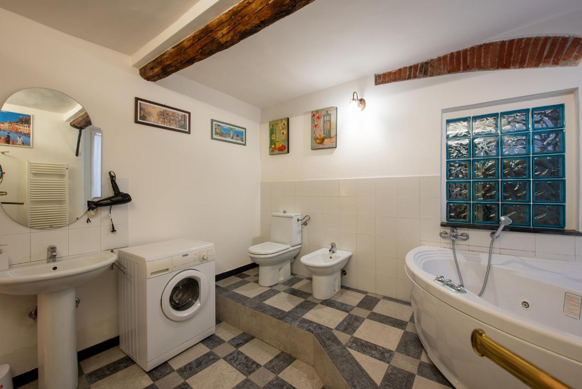 Acquario A 5 Min - Jacuzzi E Vista Sui Vicoli Appartamento *