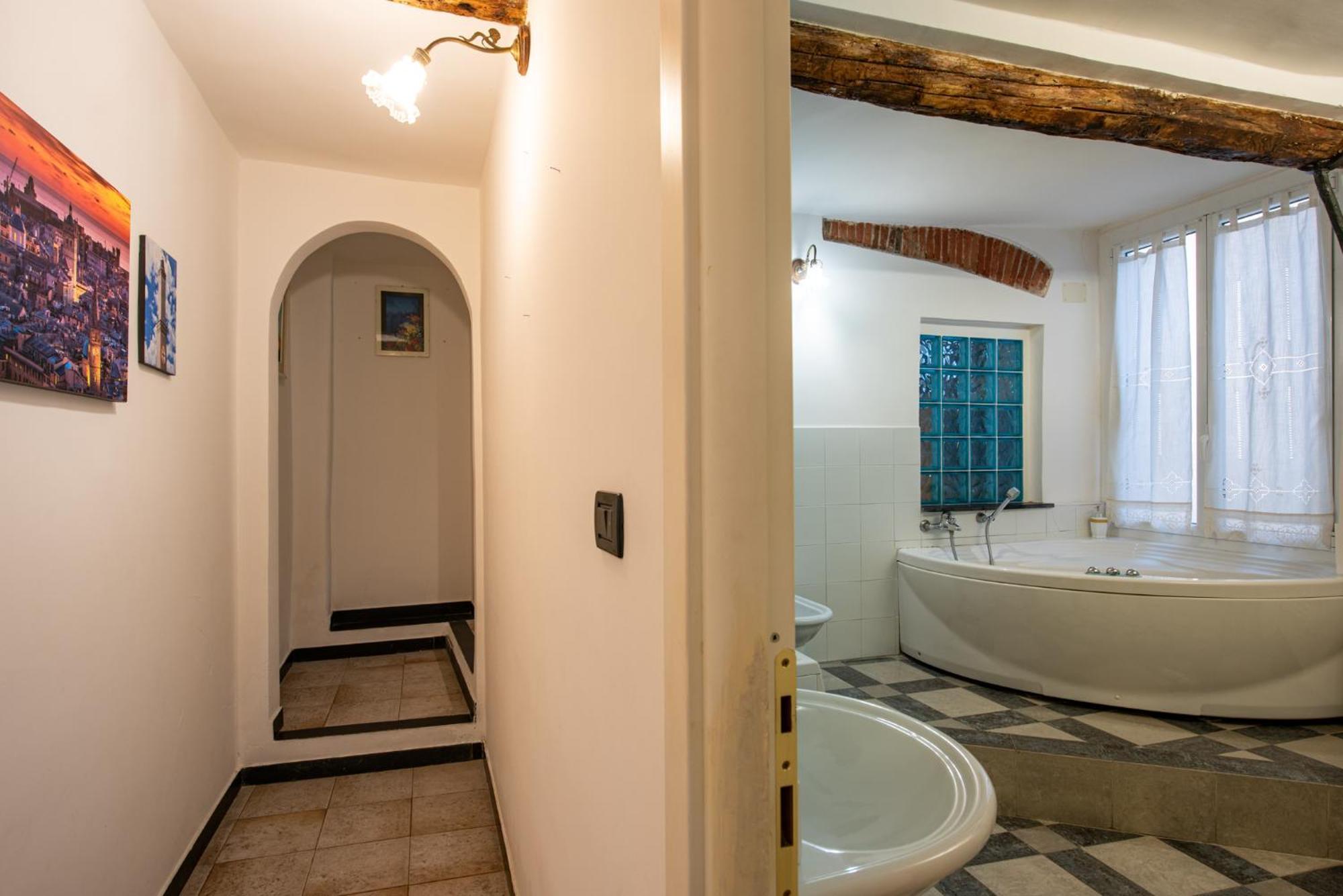Acquario A 5 Min - Jacuzzi E Vista Sui Vicoli Apartment *